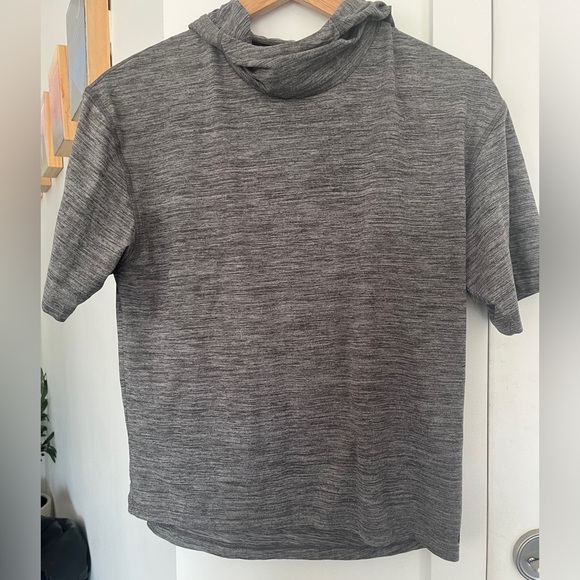 Forever 21 grey sports t-shirt with hood - Picture 2 of 3